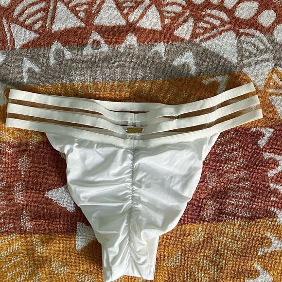 SHEER ADDICTION BEACH BUNNY BIKINI BOTTOM!! - Picture 4 of 4